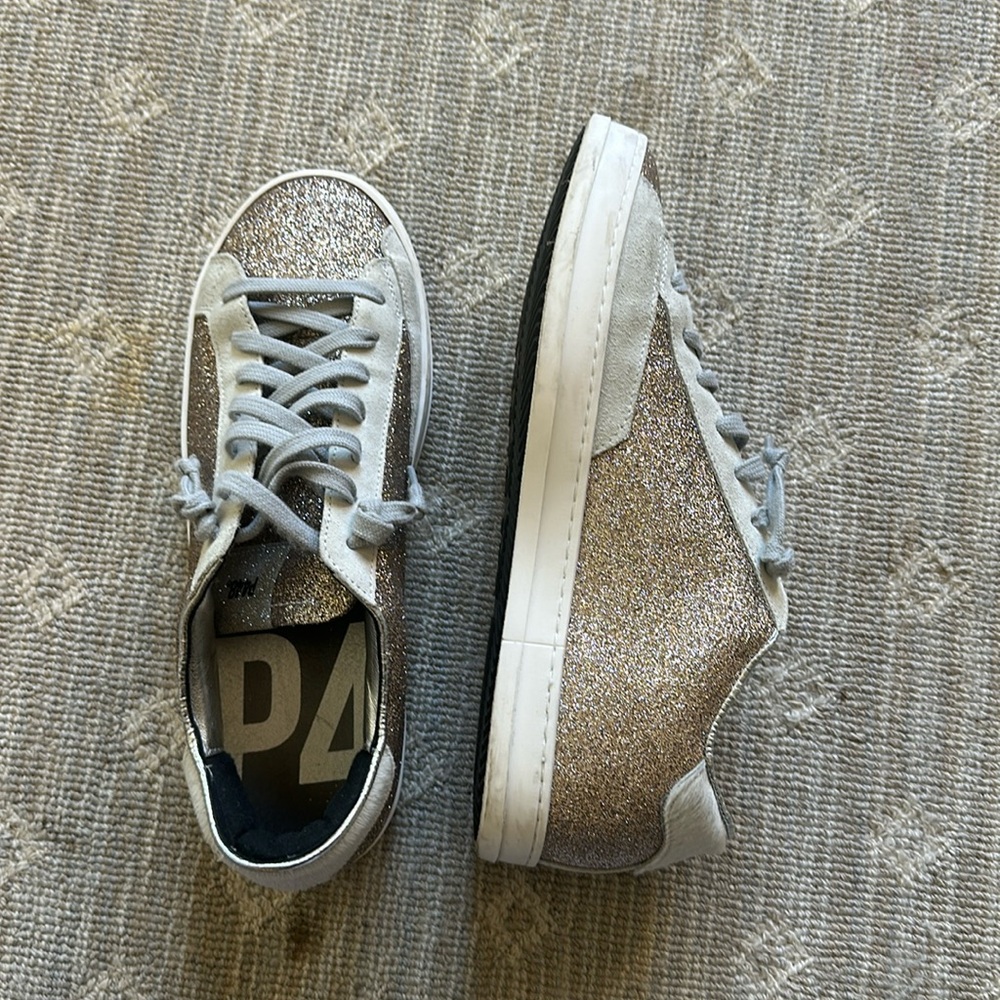P448 Glitter Sneaker